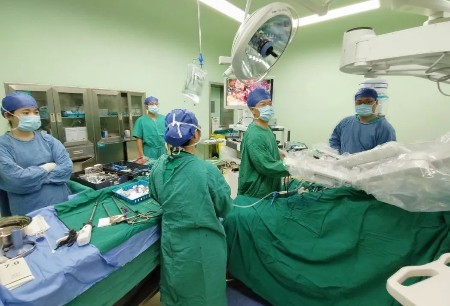 The first spleen-preserving distal pancreatectomy assisted with Toumai® was completed in the Second Hospital of Shandong University