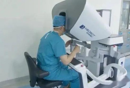 Toumai® completes the first domestic robotic Kamikawa anastomosis procedure